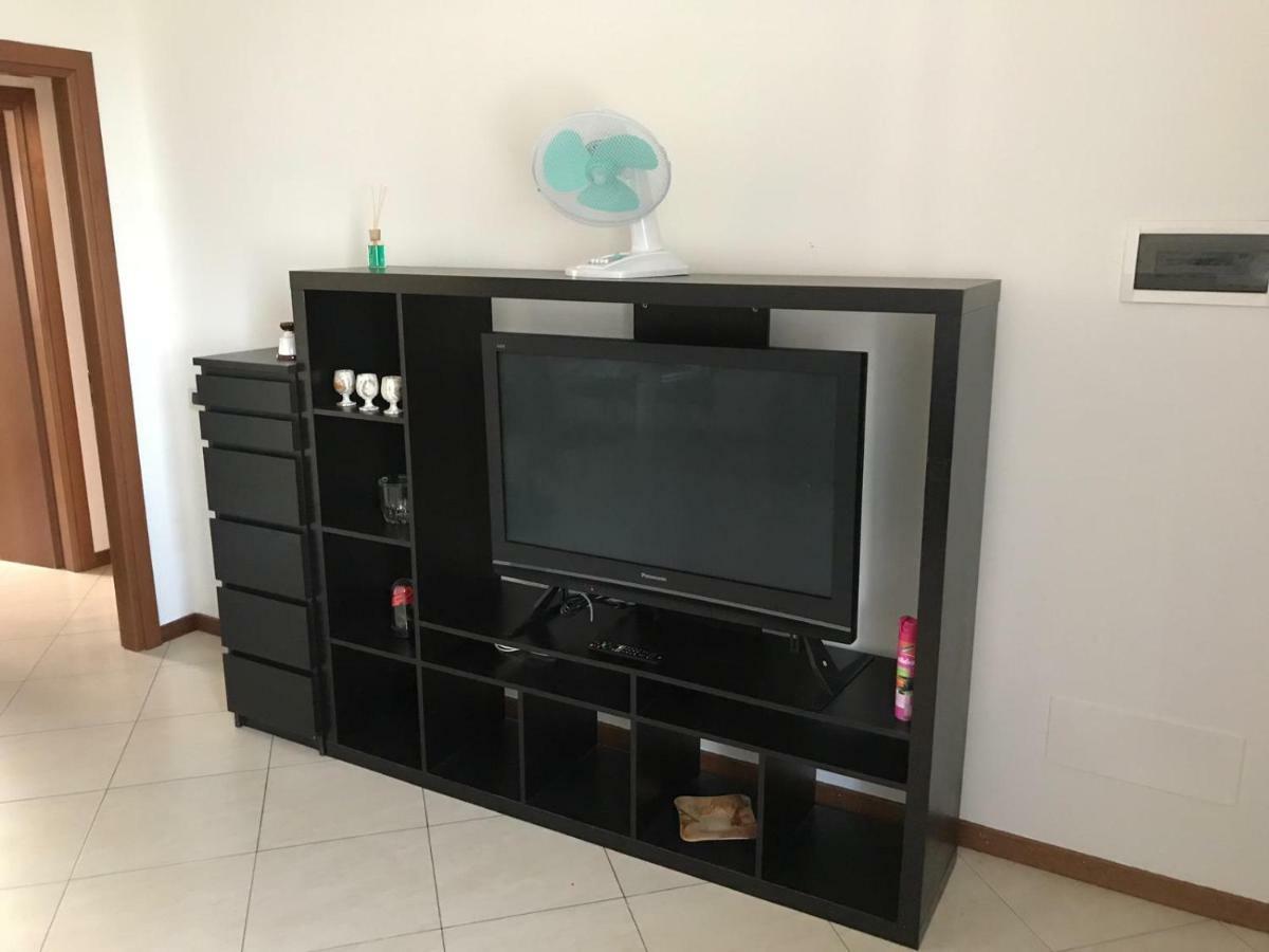 Trilocale In Villetta Piano Terra Indipendente Osio Sotto Buitenkant foto